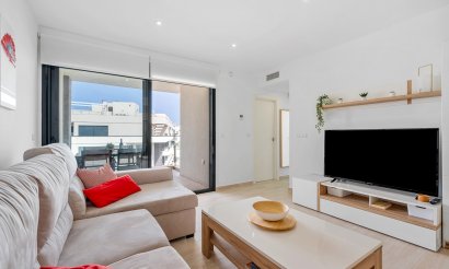 Resale - Apartment / flat - Orihuela Costa - Villamartín