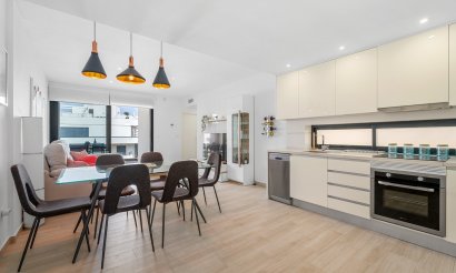 Resale - Apartment / flat - Orihuela Costa - Villamartín