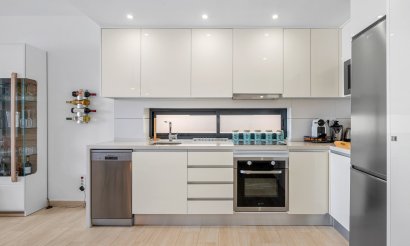 Resale - Apartment / flat - Orihuela Costa - Villamartín