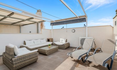 Resale - Apartment / flat - Orihuela Costa - Villamartín