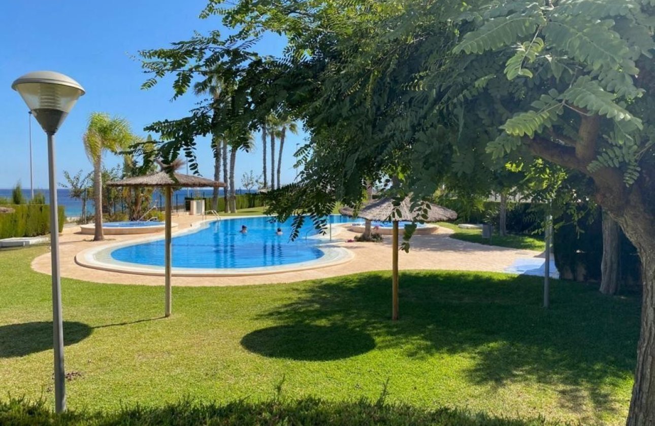 Reventa - Apartamento / piso - Mil Palmeras