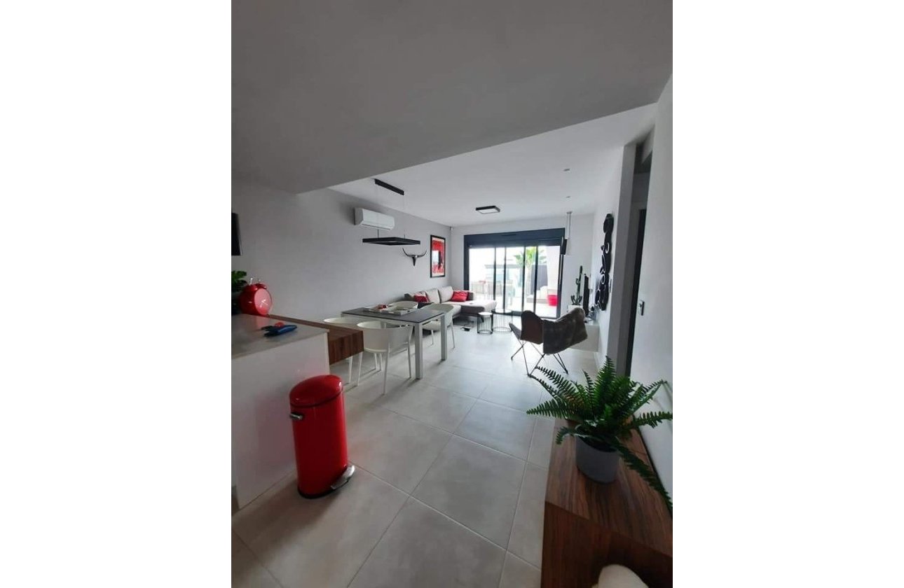 Reventa - Apartamento / piso - Guardamar del Segura - El Raso