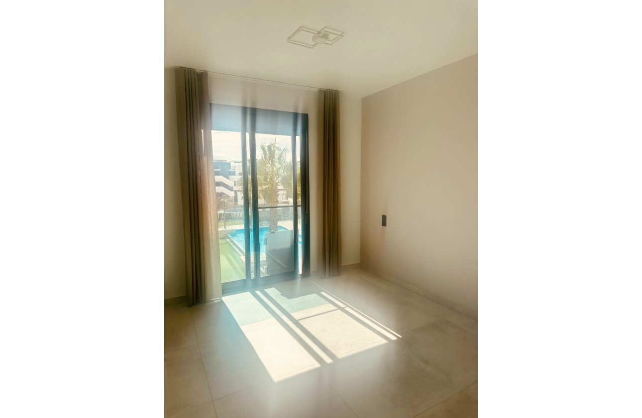 Reventa - Apartamento / piso - Guardamar del Segura - El Raso