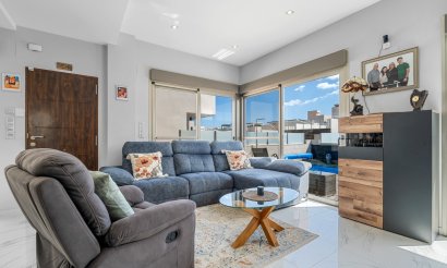 Revente - Villa - Orihuela Costa - Villamartín