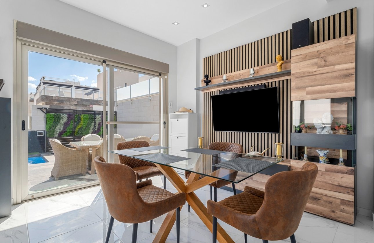 Revente - Villa - Orihuela Costa - Villamartín