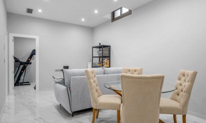 Revente - Villa - Orihuela Costa - Villamartín
