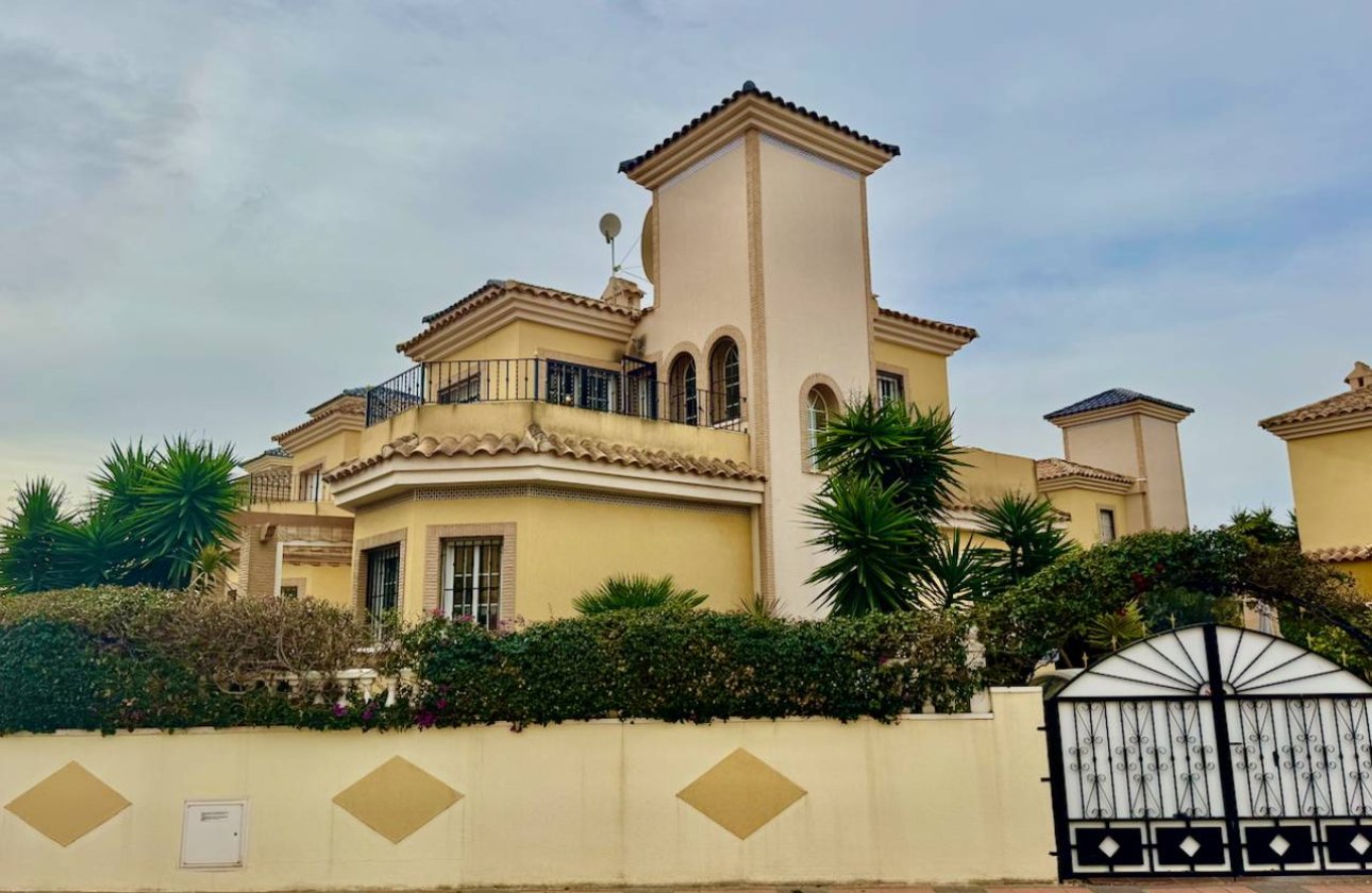 Resale - Villa - Ciudad Quesada - Lo Crispin