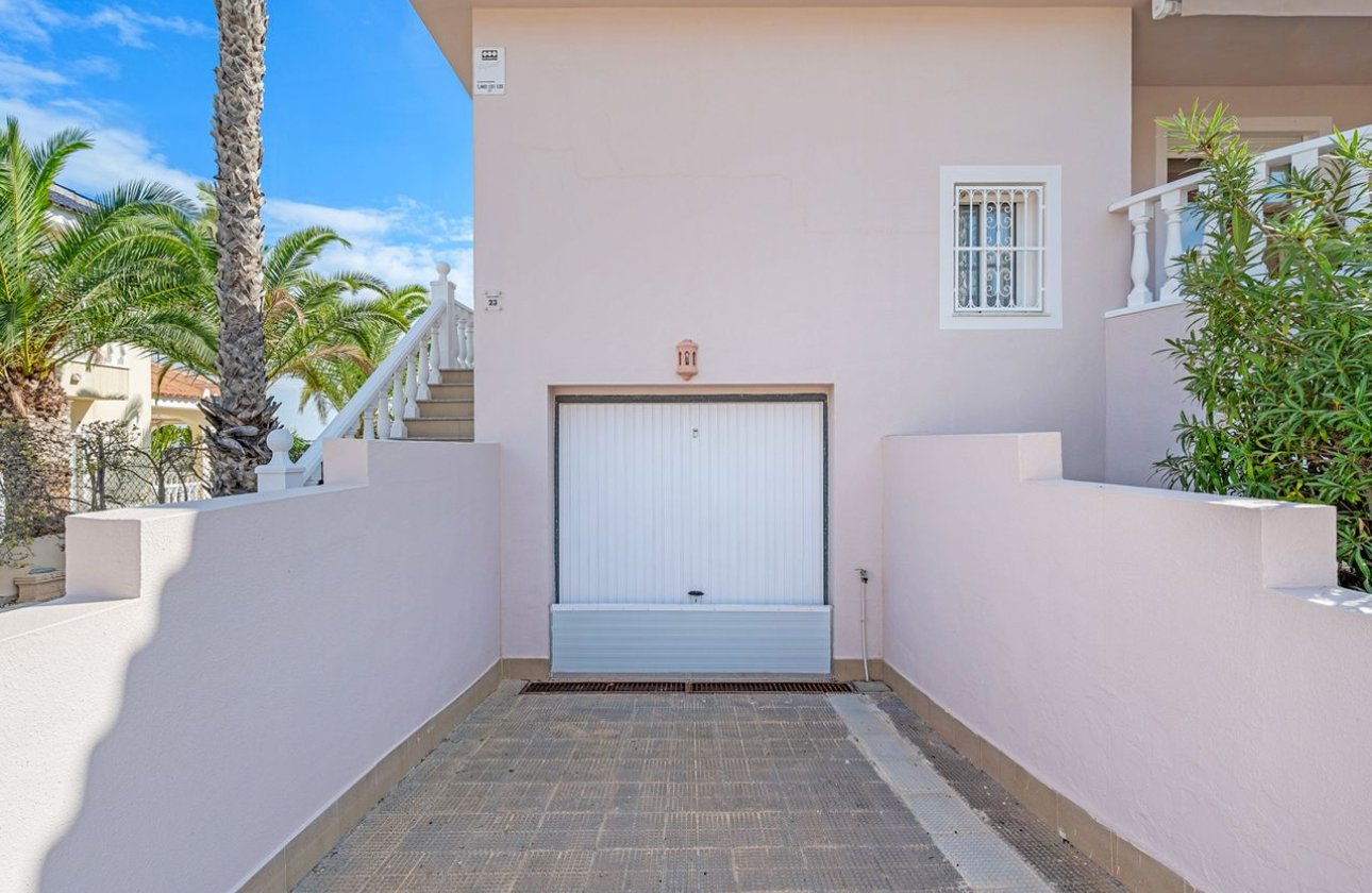 Revente - Villa - Ciudad Quesada - Pueblo Lucero
