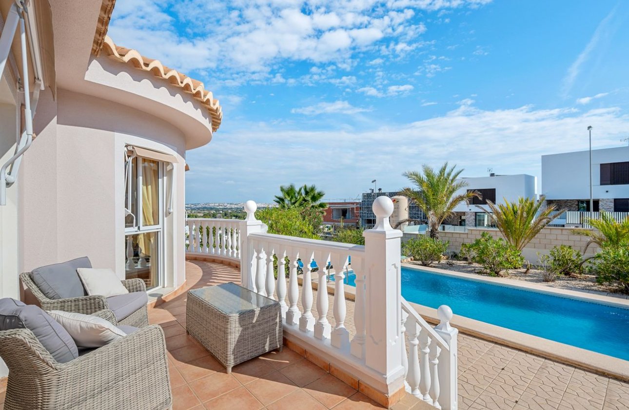 Revente - Villa - Ciudad Quesada - Pueblo Lucero