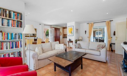 Revente - Villa - Ciudad Quesada - Pueblo Lucero