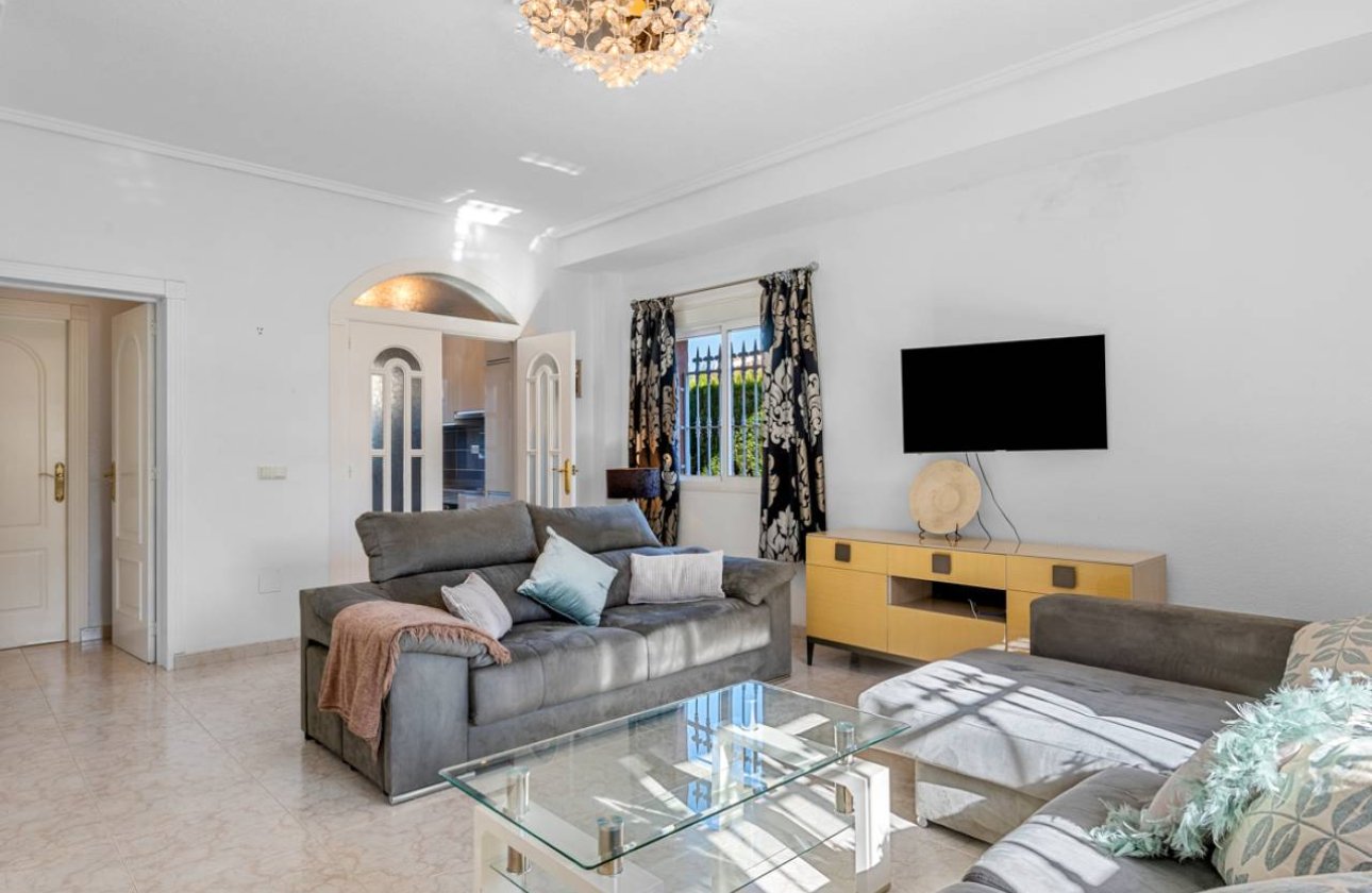 Reventa - Villa - Ciudad Quesada - Doña Pepa