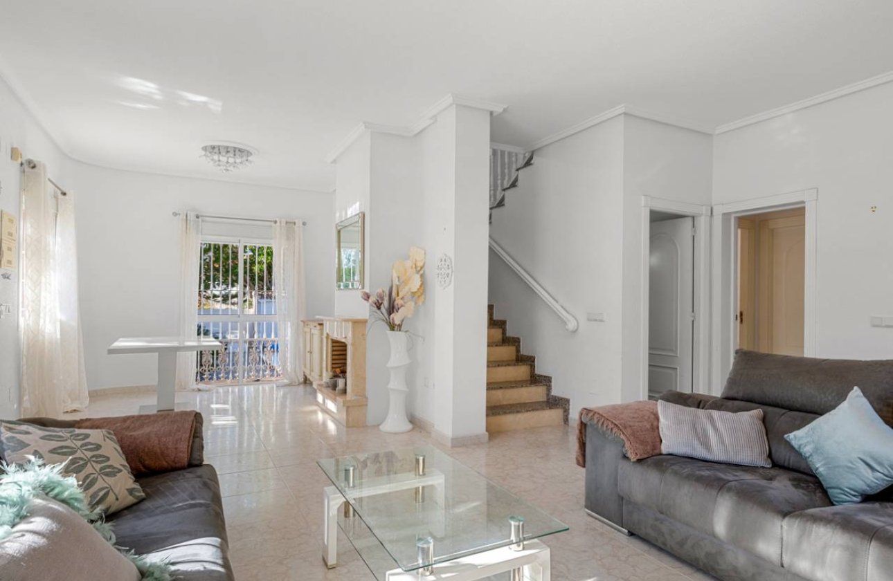 Reventa - Villa - Ciudad Quesada - Doña Pepa
