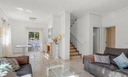 Reventa - Villa - Ciudad Quesada - Doña Pepa