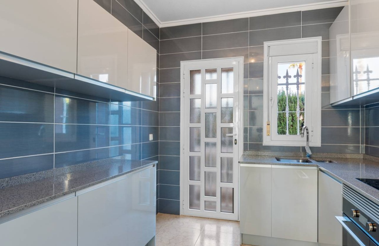 Reventa - Villa - Ciudad Quesada - Doña Pepa