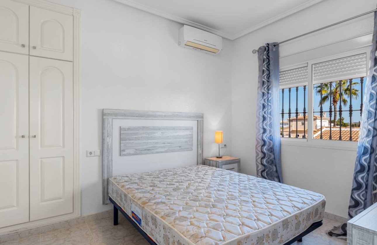 Reventa - Villa - Ciudad Quesada - Doña Pepa