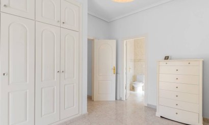 Reventa - Villa - Ciudad Quesada - Doña Pepa