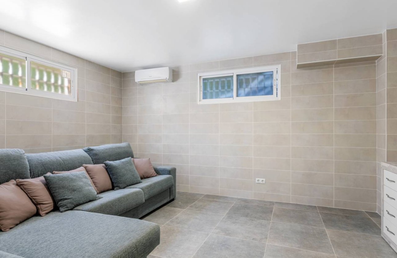 Reventa - Villa - Ciudad Quesada - Doña Pepa