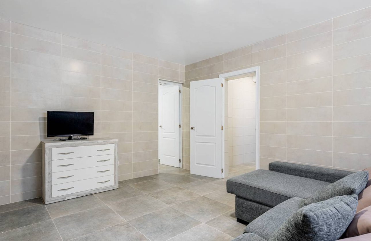 Reventa - Villa - Ciudad Quesada - Doña Pepa