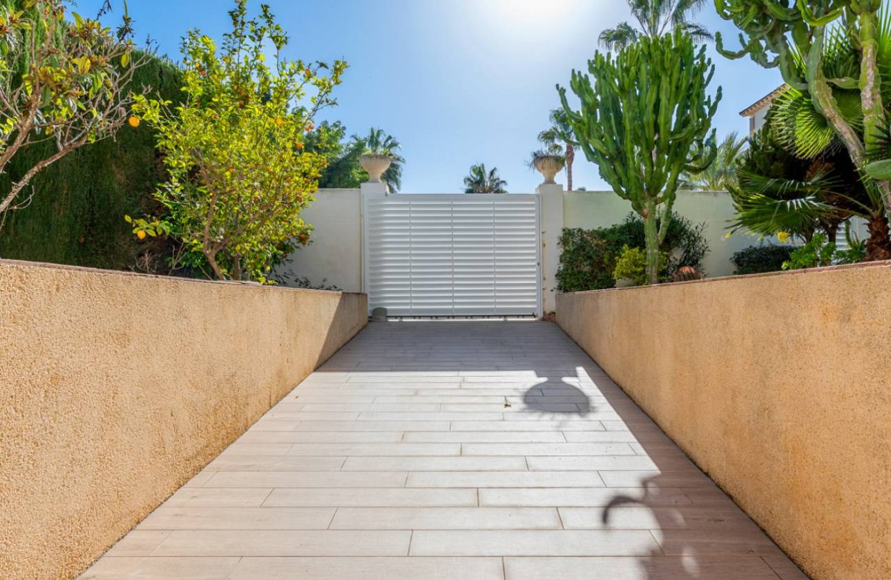 Reventa - Villa - Ciudad Quesada - Doña Pepa
