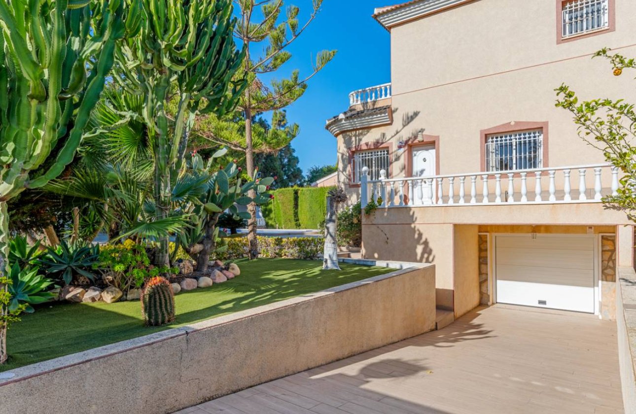 Reventa - Villa - Ciudad Quesada - Doña Pepa