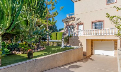 Reventa - Villa - Ciudad Quesada - Doña Pepa