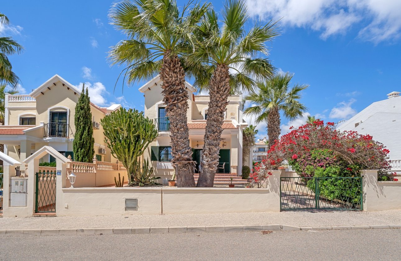 Revente - Villa - Orihuela Costa - Los Dolses