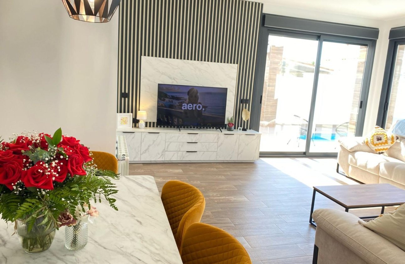 Revente - Villa - Orihuela Costa - Villamartín