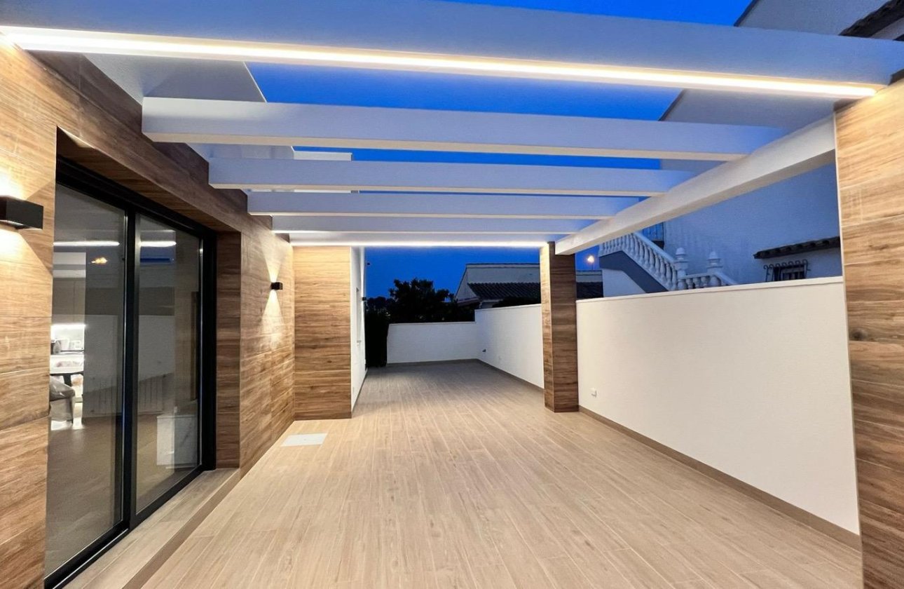 Revente - Villa - Orihuela Costa - Villamartín
