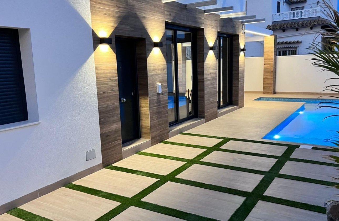 Revente - Villa - Orihuela Costa - Villamartín