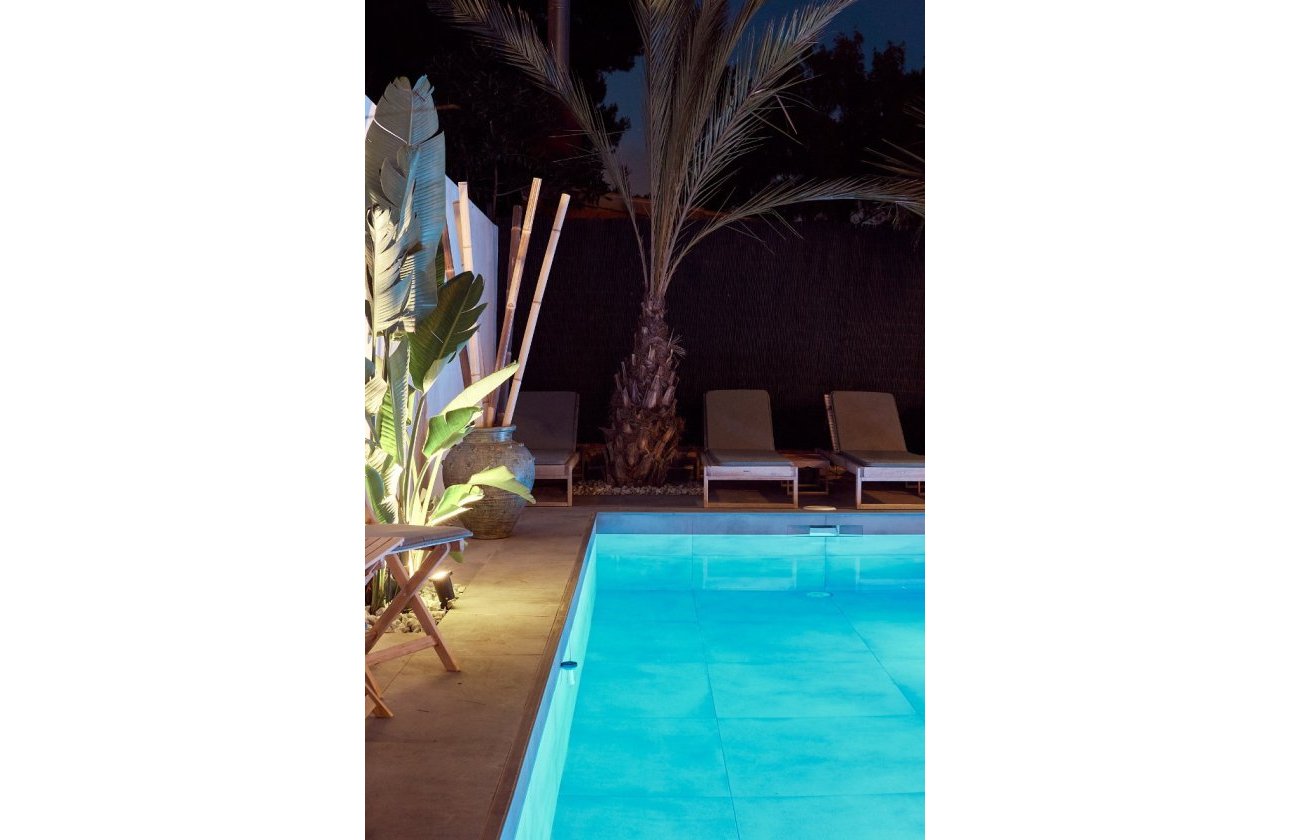 Revente - Villa / Semi detached - Orihuela Costa - Punta Prima
