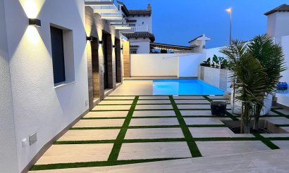 Revente - Villa / Semi detached - Orihuela Costa - Villamartín-Las Filipinas