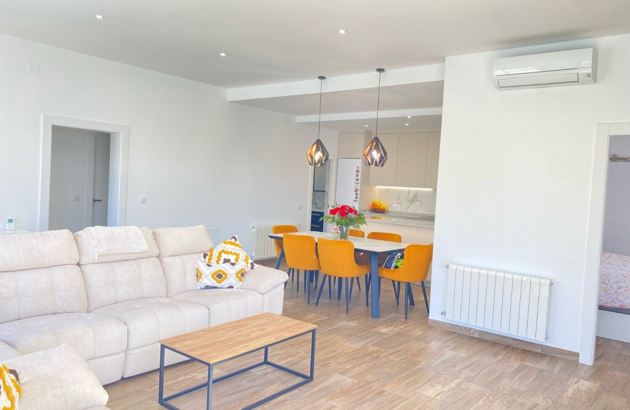 Revente - Villa / Semi detached - Orihuela Costa - Villamartín-Las Filipinas