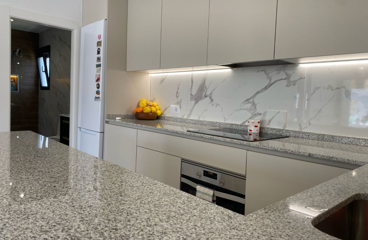 Revente - Villa / Semi detached - Orihuela Costa - Villamartín-Las Filipinas