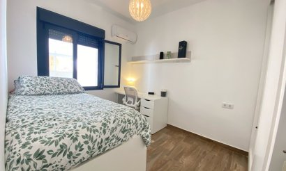 Revente - Villa / Semi detached - Orihuela Costa - Villamartín-Las Filipinas