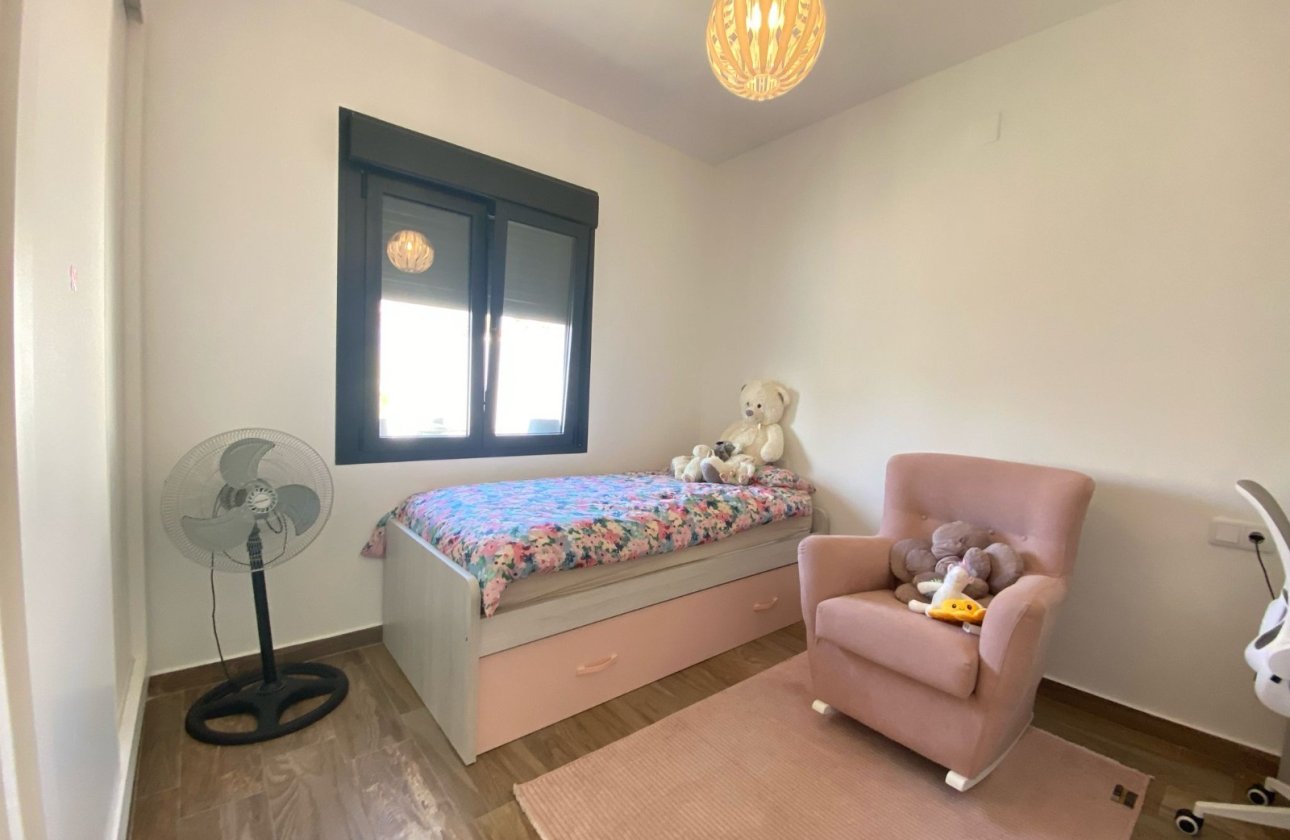 Revente - Villa / Semi detached - Orihuela Costa - Villamartín-Las Filipinas