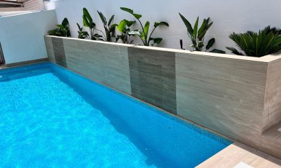 Revente - Villa / Semi detached - Orihuela Costa - Villamartín-Las Filipinas