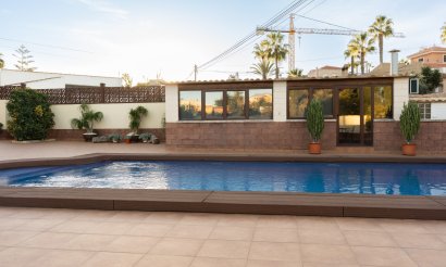 Revente - Villa / Semi detached - Torrevieja - Los Balcones