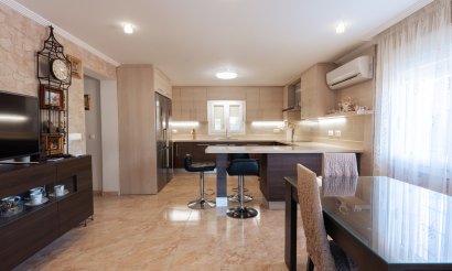 Revente - Villa / Semi detached - Torrevieja - Los Balcones