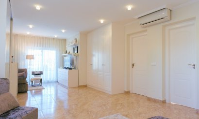 Revente - Villa / Semi detached - Torrevieja - Los Balcones
