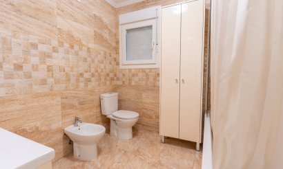 Revente - Villa / Semi detached - Torrevieja - Los Balcones
