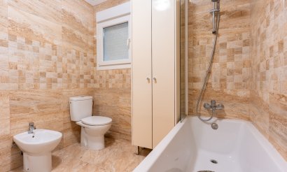 Revente - Villa / Semi detached - Torrevieja - Los Balcones
