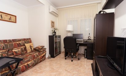 Revente - Villa / Semi detached - Torrevieja - Los Balcones