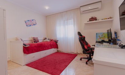 Revente - Villa / Semi detached - Torrevieja - Los Balcones