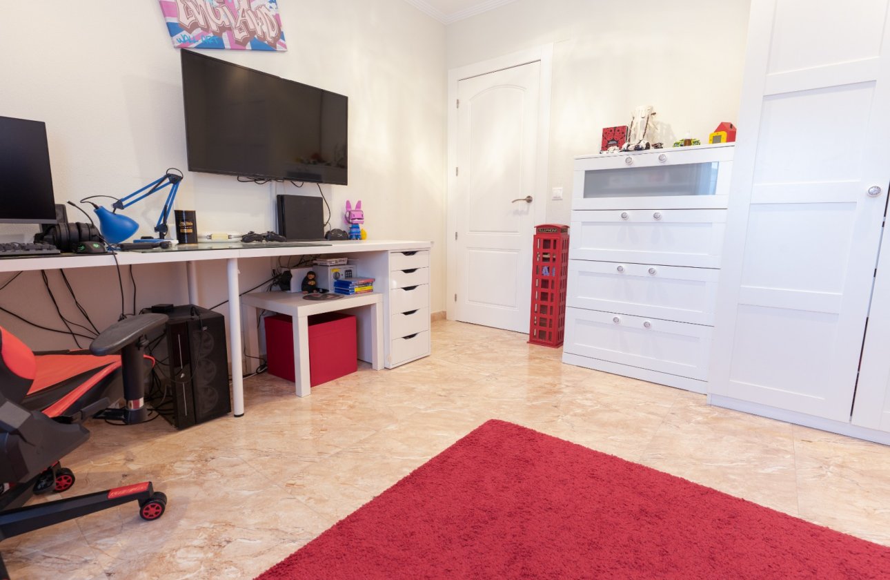 Revente - Villa / Semi detached - Torrevieja - Los Balcones