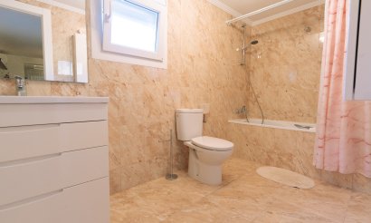 Revente - Villa / Semi detached - Torrevieja - Los Balcones