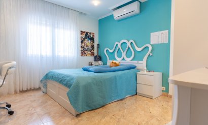 Revente - Villa / Semi detached - Torrevieja - Los Balcones