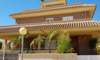 Resale - Villa / Semi detached - Bolnuevo