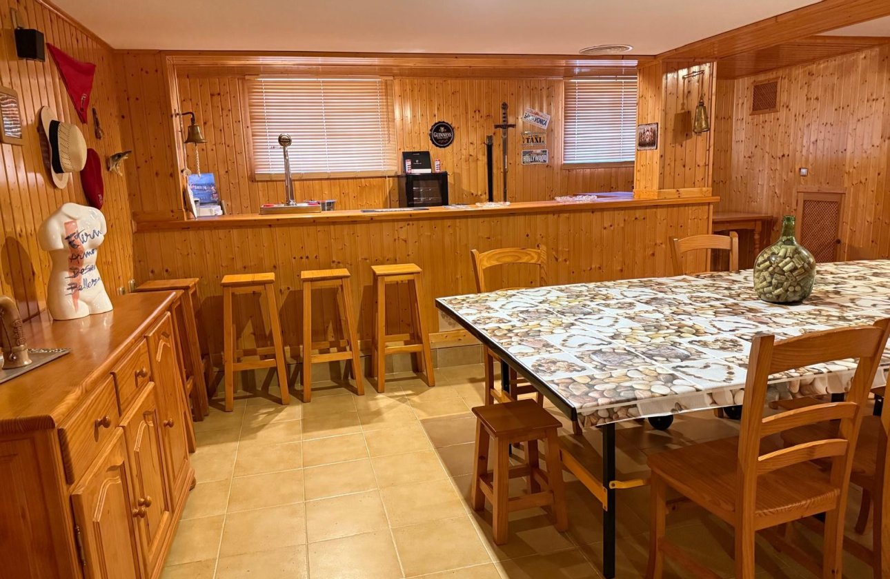 Resale - Villa / Semi detached - Bolnuevo
