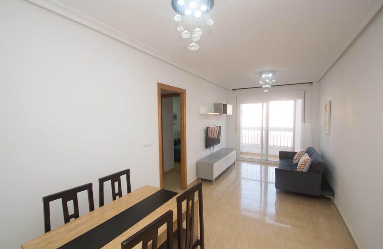 Reventa - Apartamento / piso - Orihuela Costa - San Isidro