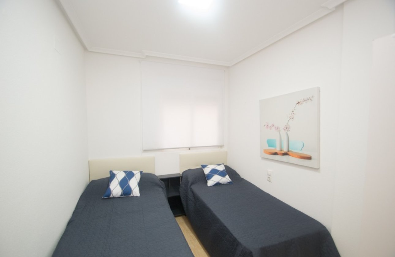 Reventa - Apartamento / piso - Orihuela Costa - San Isidro
